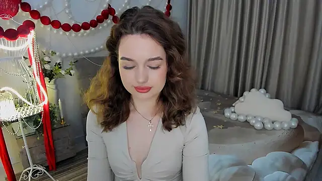 MiracleCurly online show from February 7, 2026, 10:12 am