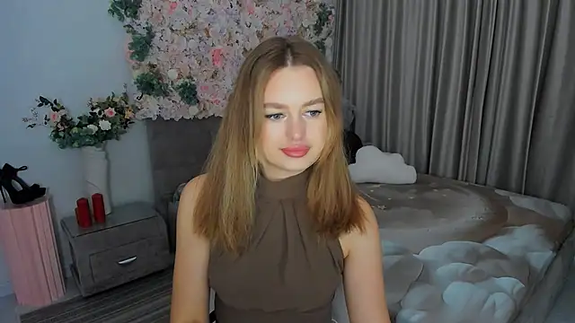 MiracleCurly online show from September 11, 2025, 6:08 pm