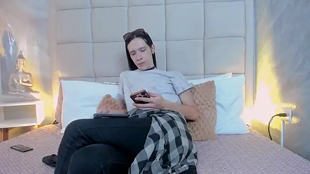 Hecatee 77 online show from September 22, 2025, 7:53 pm