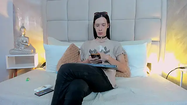 Hecatee 77 online show from September 12, 2025, 7:46 pm