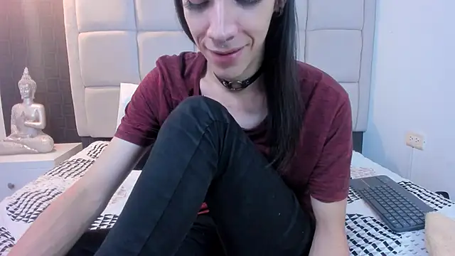 Hecatee 77 online show from March 18, 2025, 7:55 pm