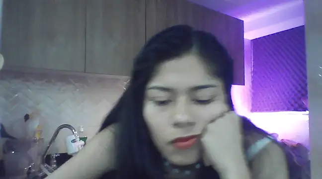 Snapshot of loverubii chatting on January 25, 2025, 1:32 am loverubii online show from January 25, 2025, 1:32 am