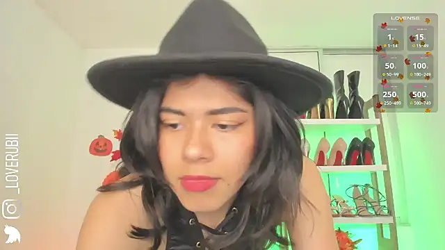 Snapshot of loverubii chatting on November 2, 2025, 12:37 am loverubii online show from November 2, 2025, 12:37 am