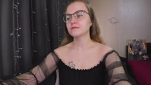 MissBrightShine online show from March 8, 2026, 7:44 am