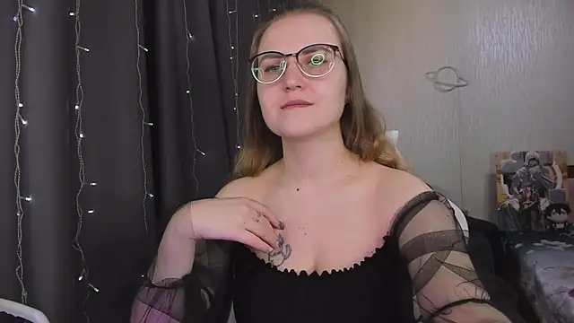 MissBrightShine online show from March 15, 2026, 11:06 am