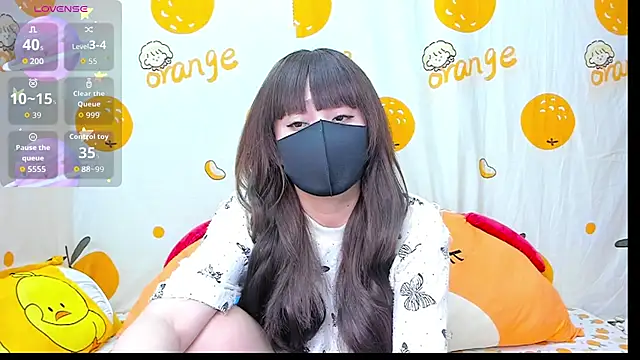 alonelove   online show from November 11, 2025, 2:50 am