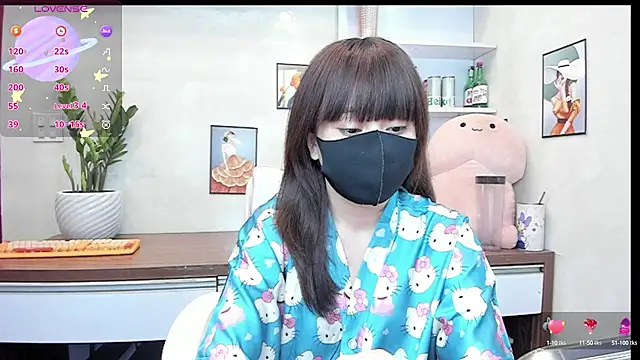 alonelove   online show from October 5, 2025, 2:57 am