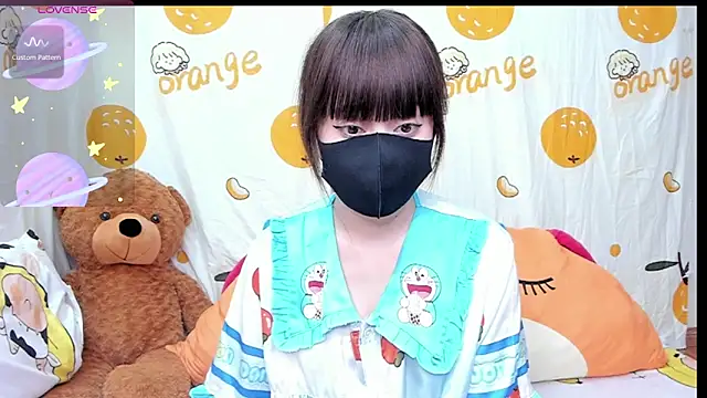 alonelove   online show from October 10, 2025, 2:23 am