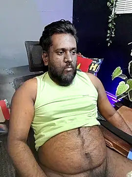 Rayansmith  online show from October 9, 2025, 2:01 am