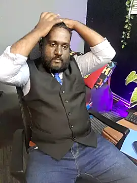 Rayansmith  online show from October 29, 2025, 10:52 pm