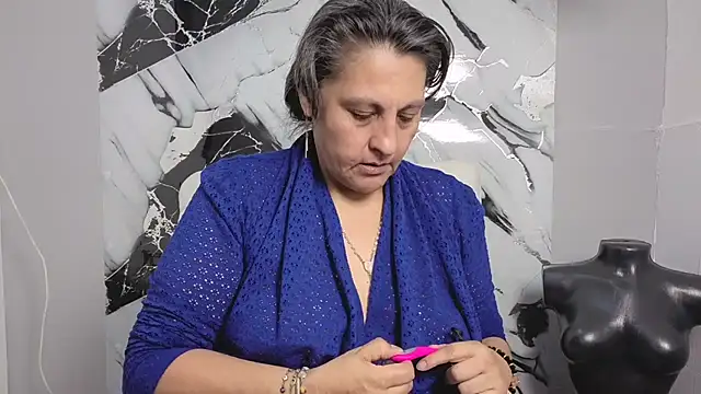 merlyna goldens online show from September 27, 2025, 12:39 am