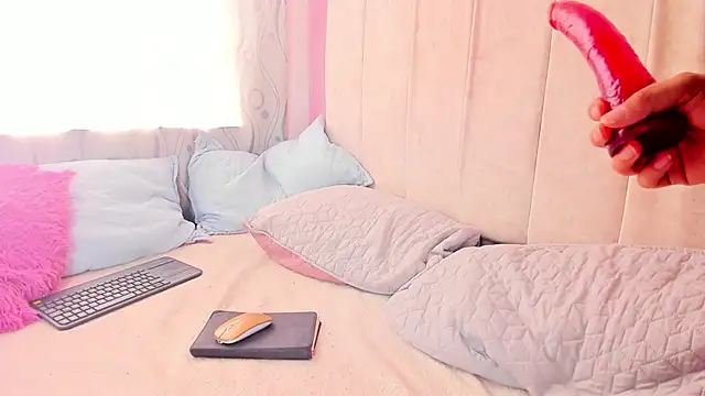 Satuurn  online show from February 7, 2025, 6:56 pm