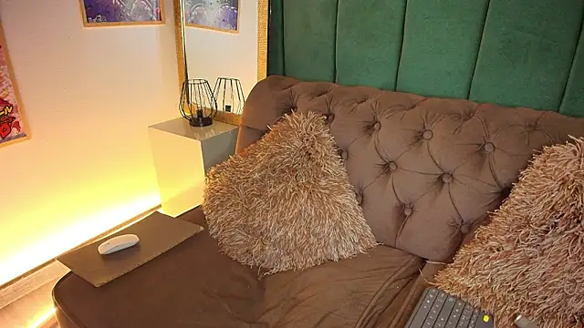 Satuurn  online show from February 20, 2026, 2:41 pm