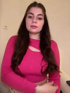 Snapshot of EllyNora chatting on March 18, 2025, 7:33 pm EllyNora online show from March 18, 2025, 7:33 pm