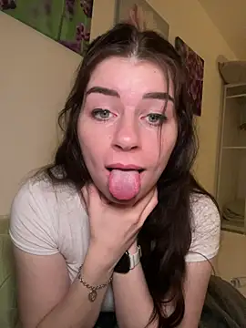 Snapshot of EllyNora chatting on March 16, 2025, 10:20 pm EllyNora online show from March 16, 2025, 10:20 pm