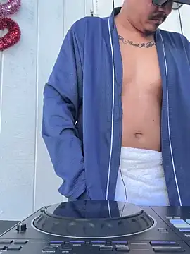 PeterGrandee online show from February 15, 2025, 11:36 pm