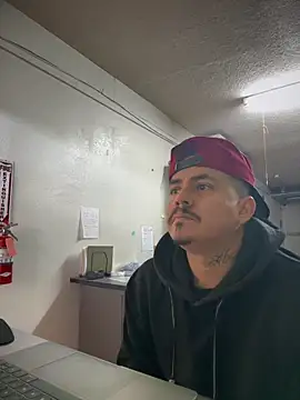 PeterGrandee online show from March 6, 2025, 6:05 pm