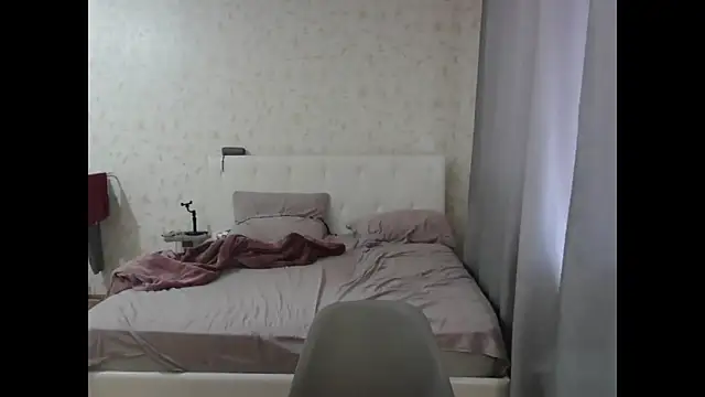 juliettkalen online show from March 15, 2026, 3:35 am