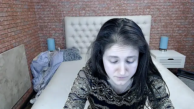 Snapshot of Holliy_Cooper chatting on March 10, 2025, 4:46 pm Holliy Cooper online show from March 10, 2025, 4:46 pm