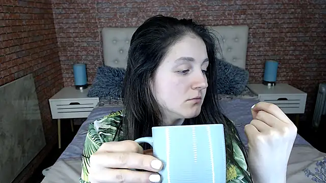 Snapshot of Holliy_Cooper chatting on March 14, 2025, 12:51 pm Holliy Cooper online show from March 14, 2025, 12:51 pm