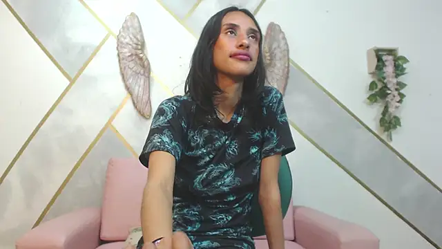 RoxanaCyrano  online show from January 14, 2025, 10:02 pm