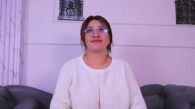 alix bay online show from October 28, 2025, 8:24 am