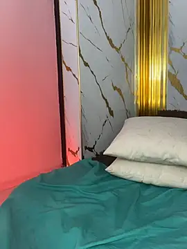 dianamilf online show from March 23, 2026, 8:36 am