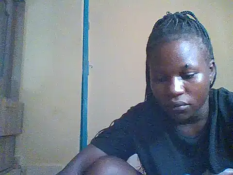 prettychic5 online show from November 28, 2025, 1:11 pm