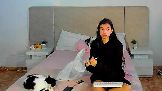 katt pelaez online show from October 11, 2025, 6:20 pm