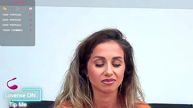 SelenaWest online show from October 7, 2025, 10:49 am