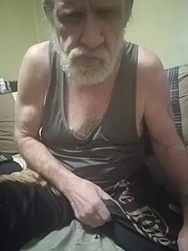 Snapshot of cmagic9 chatting on February 3, 2026, 6:35 pm cmagic9 online show from February 3, 2026, 6:35 pm