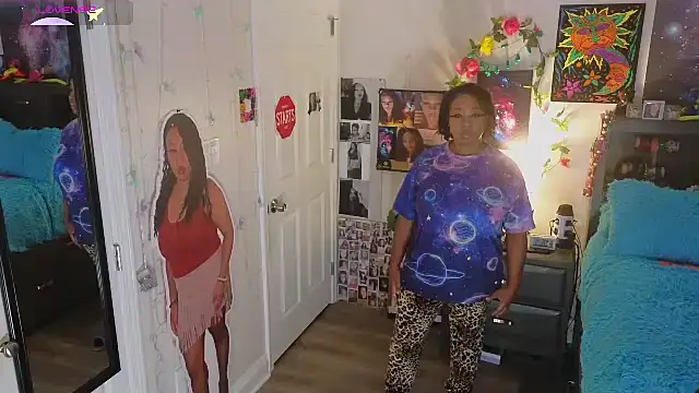 temptressbeauty24 online show from October 18, 2025, 3:19 am