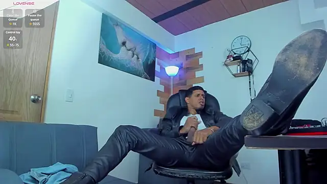 Snapshot of vincen_jose chatting on March 19, 2025, 4:14 am vincen jose online show from March 19, 2025, 4:14 am