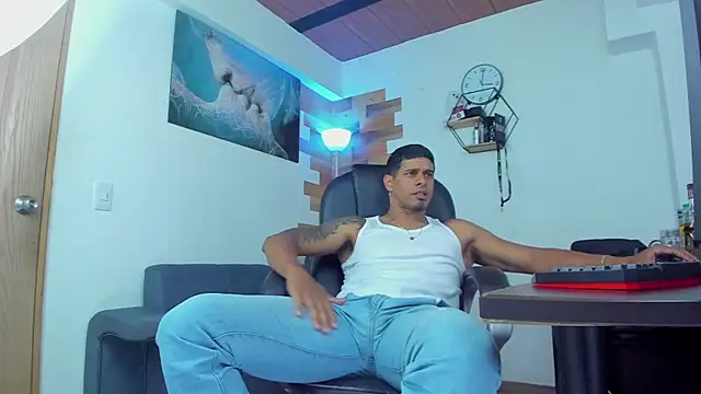 Snapshot of vincen_jose chatting on March 19, 2025, 1:10 am vincen jose online show from March 19, 2025, 1:10 am