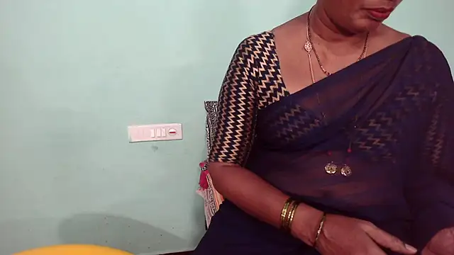 Snapshot of shrutitelugu69 chatting on April 30, 2026, 4:58 pm shrutitelugu69 online show from April 30, 2026, 4:58 pm