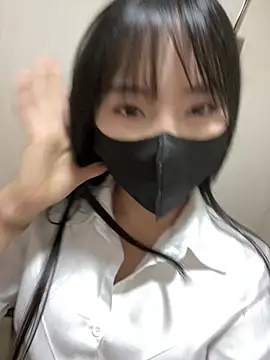 Asia-Lynn online show from April 1, 2026, 1:41 pm