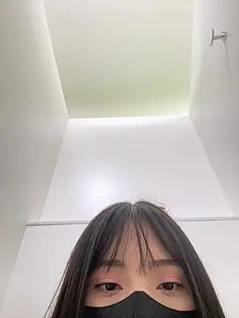 Snapshot of Asia-Lynn chatting on August 1, 2026, 6:11 am Asia-Lynn online show from August 1, 2026, 6:11 am