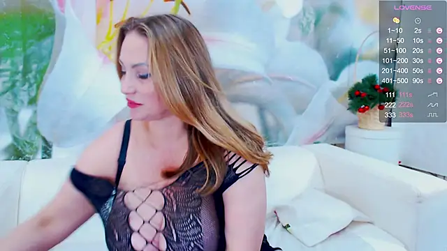 Lilly Diaz online show from November 15, 2025, 5:22 am