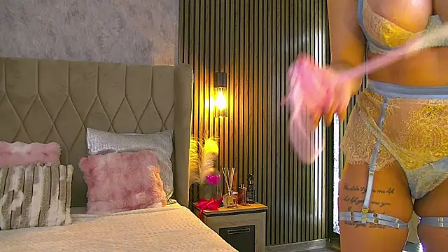 AmyBlair online show from February 7, 2026, 9:06 am