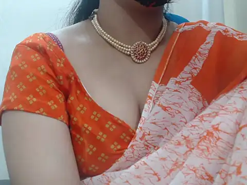 Lovely Siri 23 online show from December 15, 2025, 6:36 pm