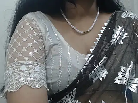 Snapshot of Lovely_Siri_23 chatting on June 18, 2026, 8:47 pm Lovely Siri 23 online show from June 18, 2026, 8:47 pm