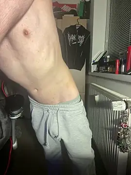 Using Crew online show from March 4, 2026, 9:33 pm