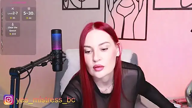 Vicky Fetish online show from June 19, 2026, 3:18 pm