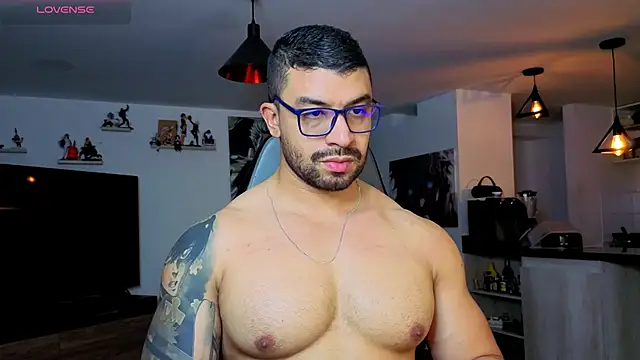 Snapshot of Michael_Diamond chatting on January 13, 2026, 2:48 am Michael Diamond online show from January 13, 2026, 2:48 am