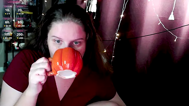 Snapshot of so_cute777 chatting on October 20, 2025, 2:24 am so cute777 online show from October 20, 2025, 2:24 am