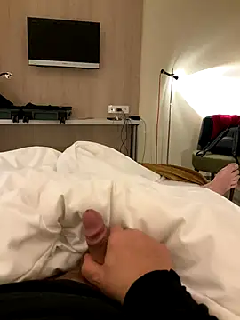 neugrg online show from January 6, 2026, 8:57 pm