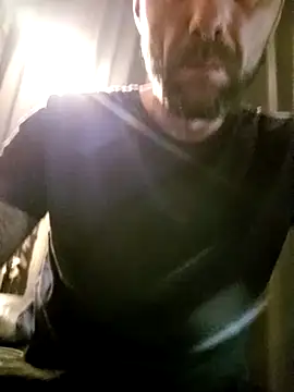 PIercingBoy38 online show from November 28, 2025, 9:37 pm