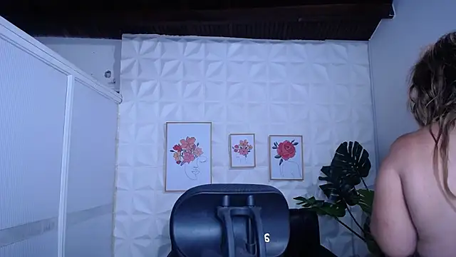 Snapshot of Valentinaa_mature chatting on September 8, 2025, 5:34 pm Valentinaa mature online show from September 8, 2025, 5:34 pm