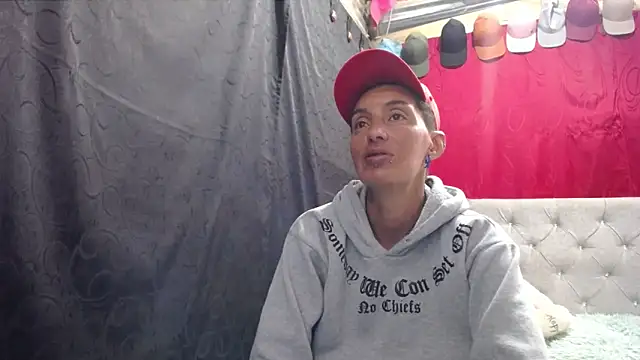 Snapshot of anyu1306 chatting on February 7, 2026, 4:04 pm anyu1306 online show from February 7, 2026, 4:04 pm