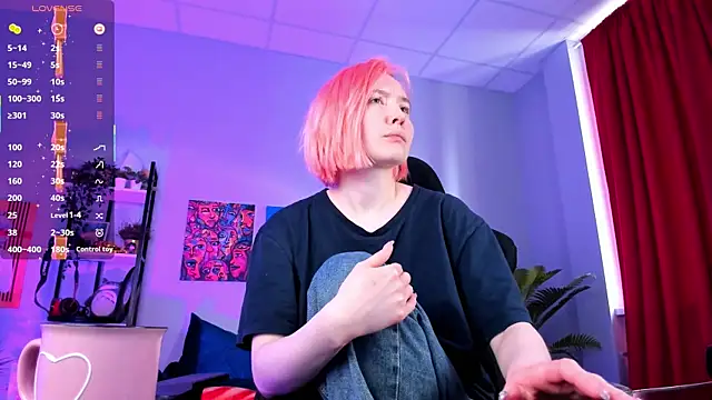 ReiYosimoto online show from October 5, 2025, 11:34 am